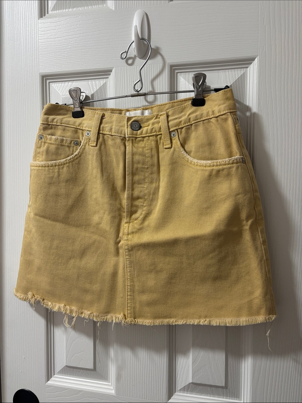 Boyish Yellow Denim Mini Skirt with Frayed Hem